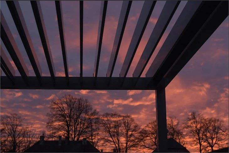 Adjustable Louvered Gazebo