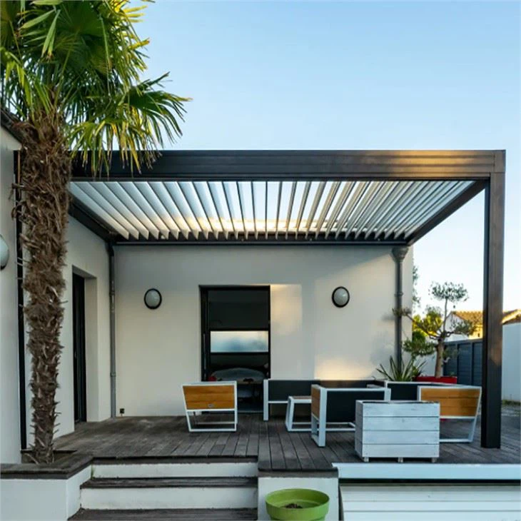 調節可能なルーバーガゼボ