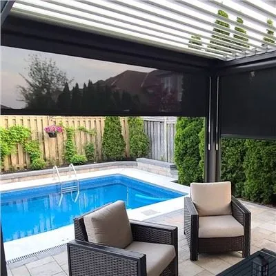 カスタマイズ可能な日よけカーテン